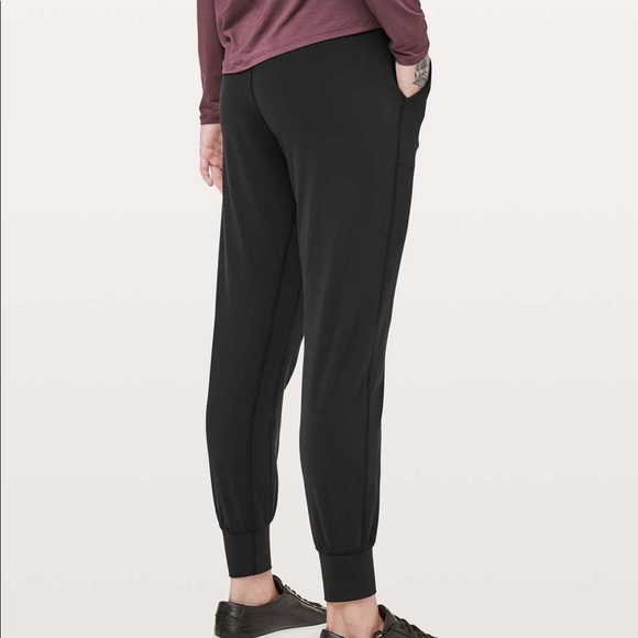 lululemon athletica Pants - Lululemon Align Jogger 28” 🍋